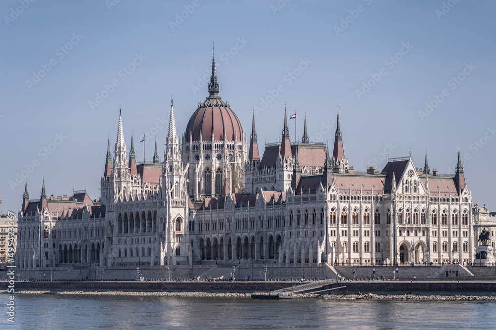 The building of the Hungarian Parliament.