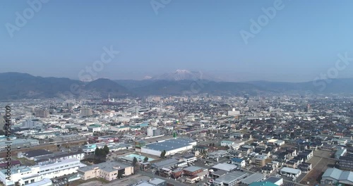 空撮 - 長野県長野市の街並 上昇 観光素材 ビジネス素材 photo