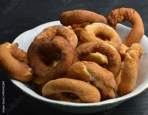 bagels with seeds