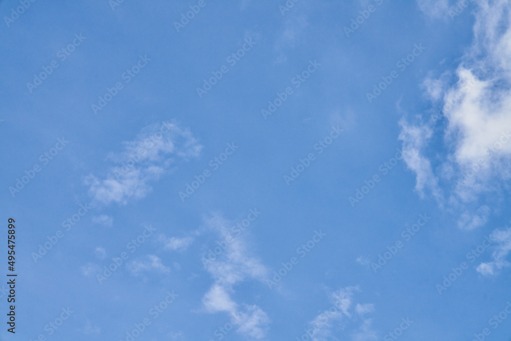 Fototapeta premium Beatiful blue sky with clouds on a sunny day