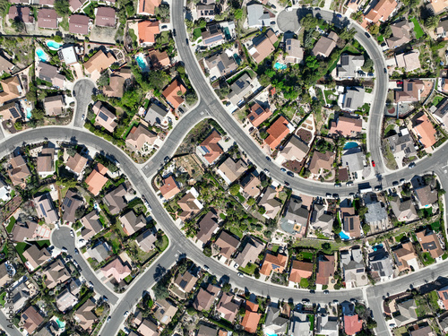 Obraz na płótnie Aerial top view of middle class neighborhood with villas in South California, USA w salonie