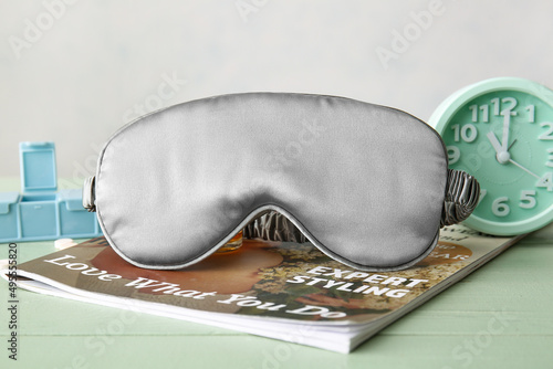 Sleep mask, magazine and al...