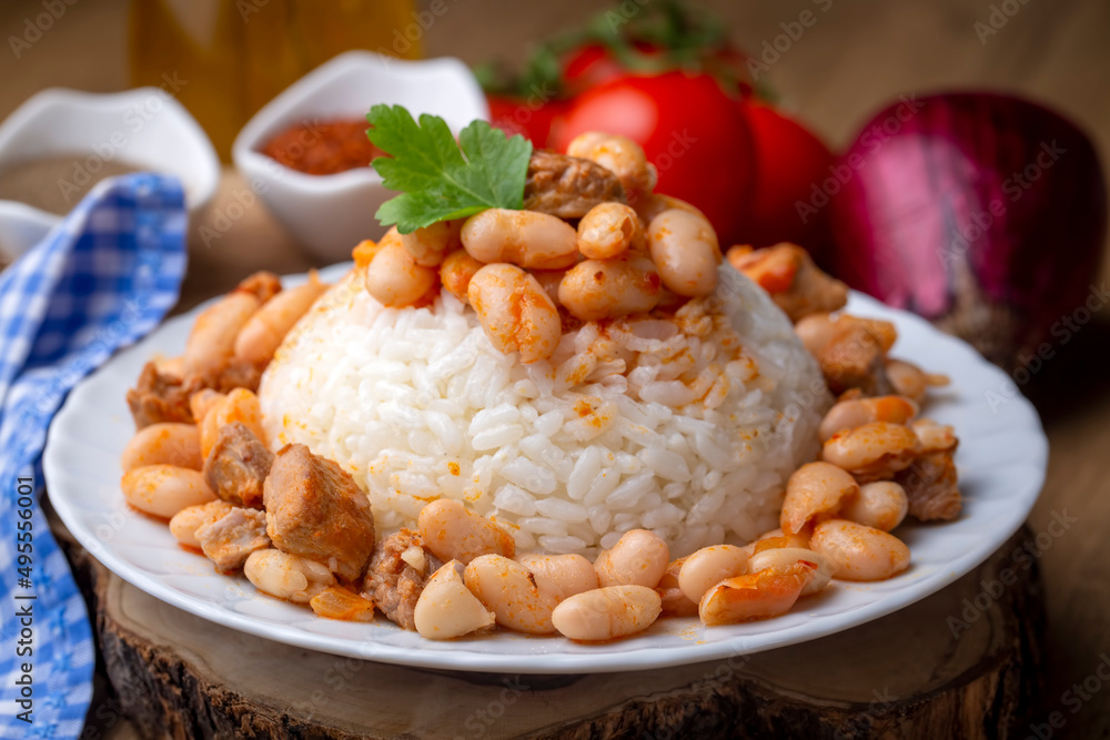 Traditional Turkish cuisine. Kuru Fasulye . Haricot Beans, rice and beans (Turkish name; pilav ustu kuru fasulye) Traditional Turkish cuisine. Kuru Fasulye . Haricot Beans, rice and beans (Turkish name; pilav ustu kuru fasulye)