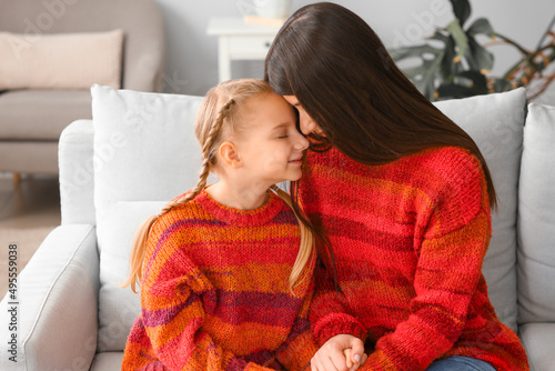 Little girl and her mother ...