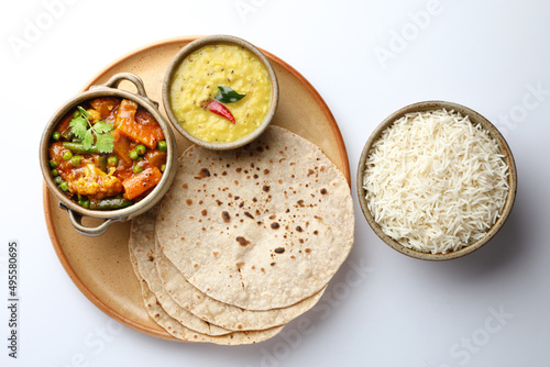 Quadro su tela vegetarian Indian thali or Indian home food with lentil dal, cauliflower curry,