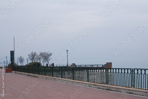 VEDUTA DEL LUNGOMARE DI SALERNO,ITALIA,25 MARZO 2022.