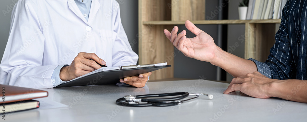 Doctor presenting report of diagnosis, symptom of disease and recommend something a method with patient treatment, after results about the problem illness of patient Doctor presenting report of diagnosis, symptom of disease and recommend something a method with patient treatment, after results about the problem illness of patient