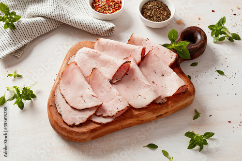 Obraz na płótnie Rolled smoked ham slices w salonie