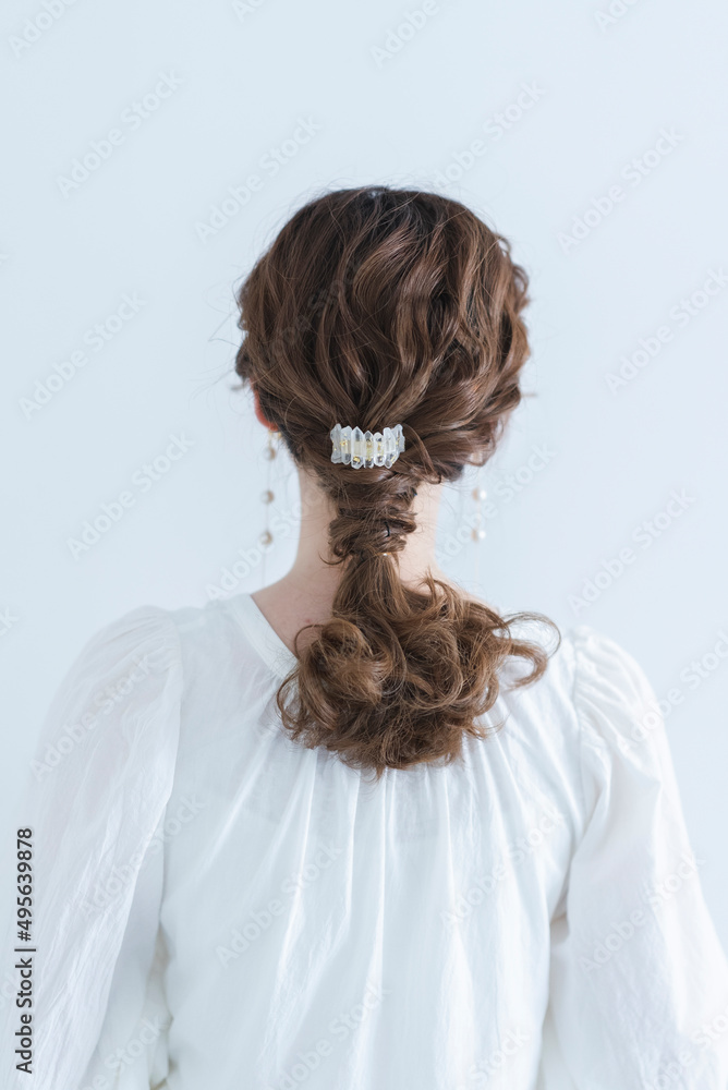 花嫁ヘアメイクをした女性 花嫁ヘアメイクをした女性