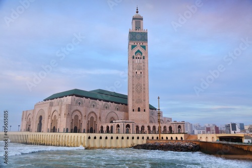 Casablanca city - Hassan II Mosque © Tupungato