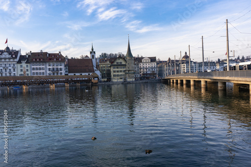 Lucerne, the gateway to central Switzerland, sited on Lake Lucerne, is embedded within an impressive mountainous panorama. Thanks to its attractions, its attractive shopping offer, the beautiful lakes