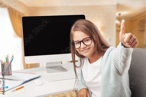 Cute girl in glass showing thumbs up. Videocall event, e-study from home, homeschooling. Conference concept.