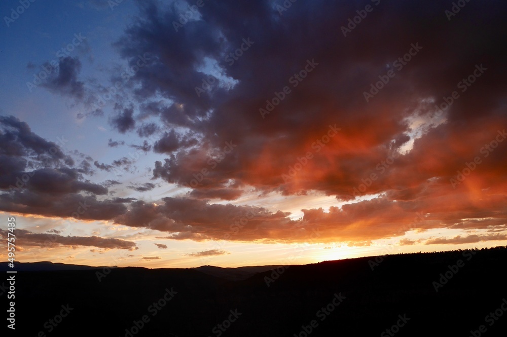Dramatic sunset at Canyon Rim Overlook in Flaming Gorge National Recreation Area. Utah, USA.