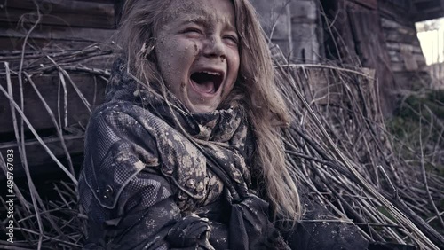 girl without a home, apocalypse, war