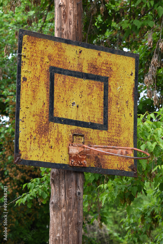 Old backboard basketball hoop