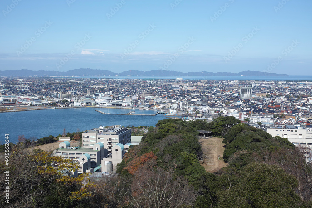 鳥取県米子城跡から見た島根半島と米子市街地