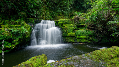 Fototapeta Naklejka Na Ścianę i Meble -  Matai waterfalls, The Catlins, Southland, Aotearoa / New Zealand