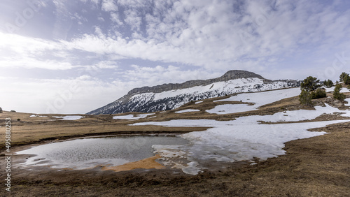 View on the Montagnette au début du printemps, South Vercors Highlands photo