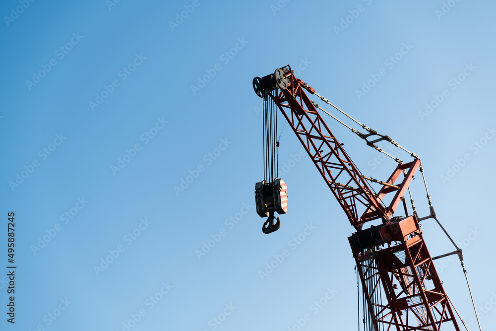 Looking crane working from below Looking crane working from below