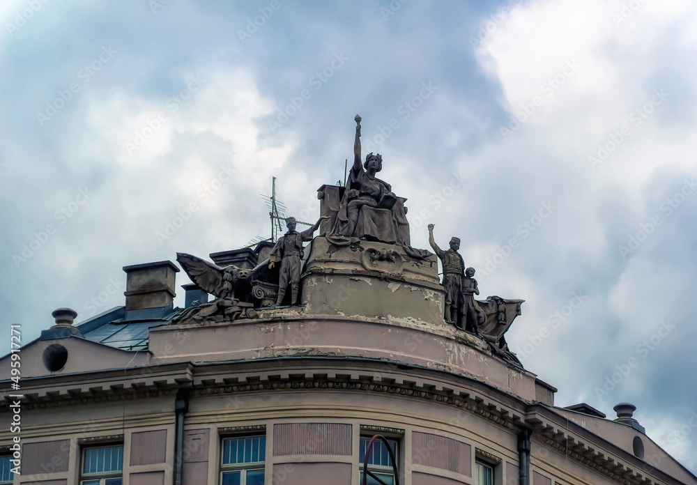 Obraz premium Bas relief sculptures as decoration on old urban building in Sarajevo, Bosnia and Herzegovina.