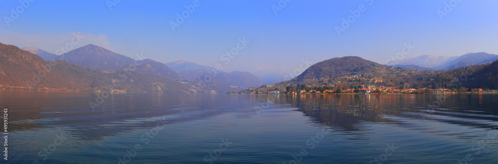 lago d'orta, italia