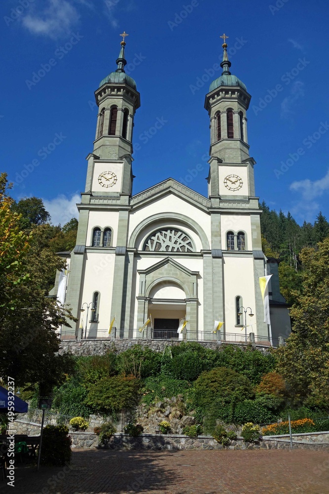 Schwarzwald Todtnau Hochformat Portal der Kirche
