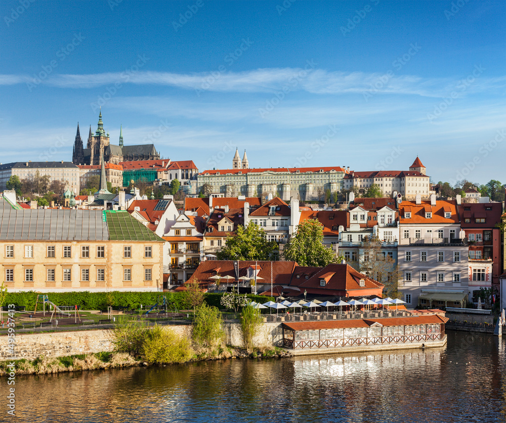 Fototapeta premium View of Mala Strana and Prague castle over Vltava river