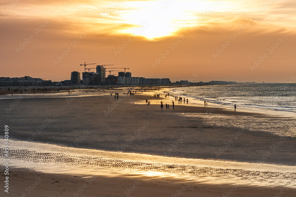 Coucher de soleil sur Ostende en Belgique