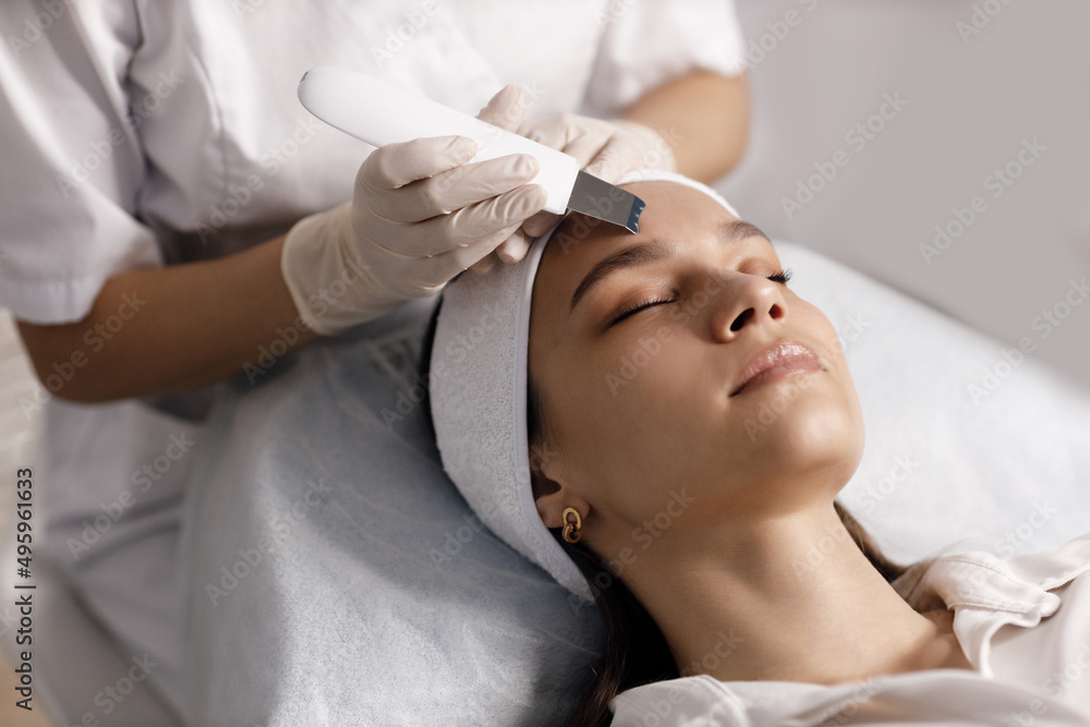 cosmetology procedure for pretty woman mid age cosmetology procedure for pretty woman mid age