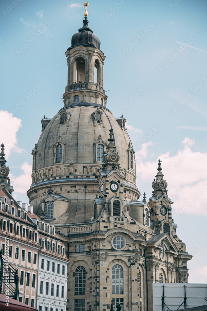 Fototapeta premium st nicholas church