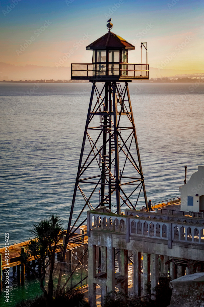 Fotografie guard tower on Alcatraz Island