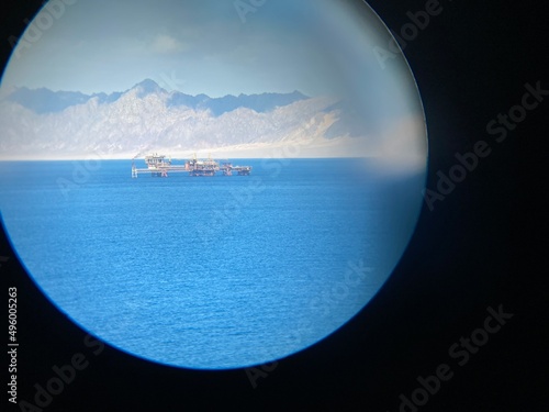 Vászonkép Plateforme offshore golfe de suez