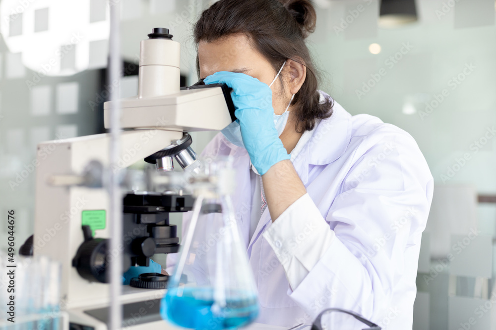 Scientists or researchers perform microscopic endoscopy to examine changes in the chemical reactions and degradation of cells, Lab experiments, Researchers scientist working analysis with test tube. Scientists or researchers perform microscopic endoscopy to examine changes in the chemical reactions and degradation of cells, Lab experiments, Researchers scientist working analysis with test tube.