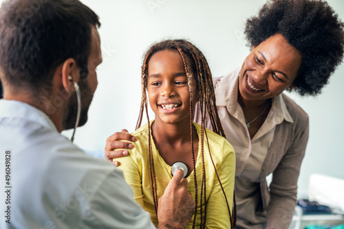 Fotografía Healthcare medical exam people child concept