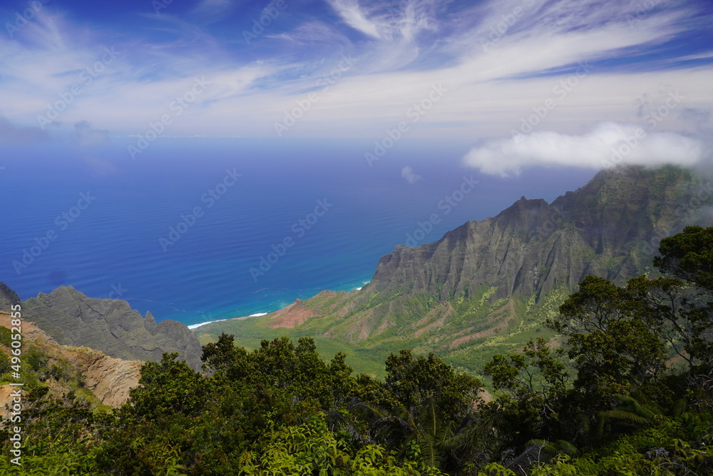 View of the Na Pali coast on Kauai, Hawaii