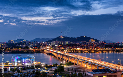 Obraz na płótnie view of Seoul city at night, South Korea. w salonie