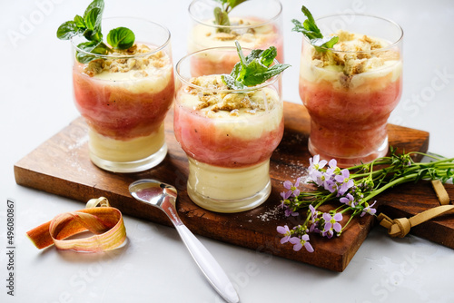 Rhubarb compote with vanilla sauce