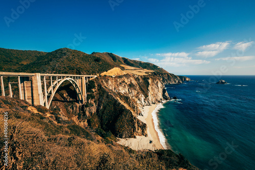 bixby bridge over the ocean in big sur