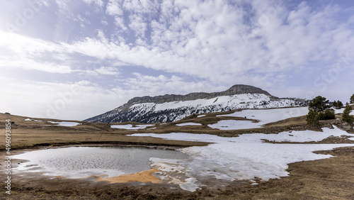 View on the Montagnette au début du printemps, South Vercors Highlands