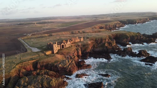 Slain's Castle and cliffs around Scotland Bay