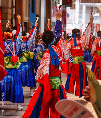 本場、高知県のよさこい祭り photo