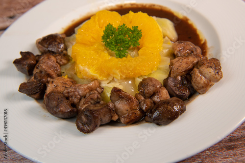 Recipe of sweetbread and lamb kidney with cocoa, leek whistles with almonds and oranges photo