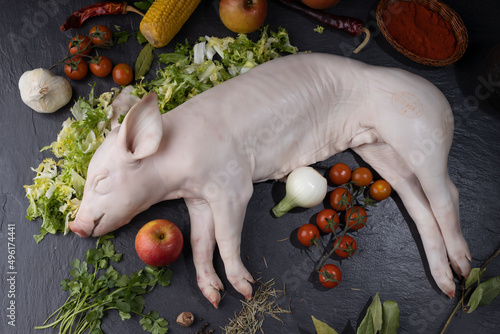 Preparación cochinillo crudo