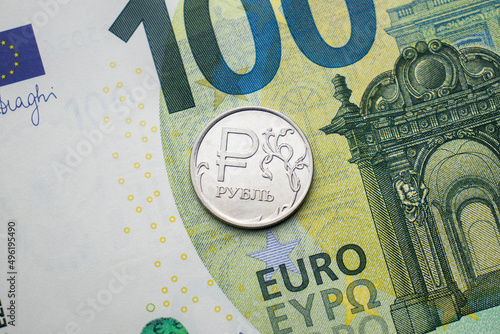 Russian ruble against the background of the euro, the war in Ukraine, the exchange rate of the ruble, the fall of the ruble