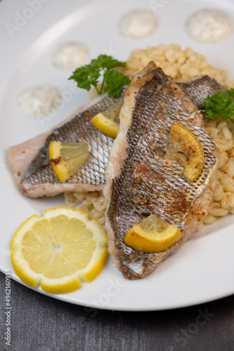 Lemon-spiked sea bream fillet, cooked wheat risotto