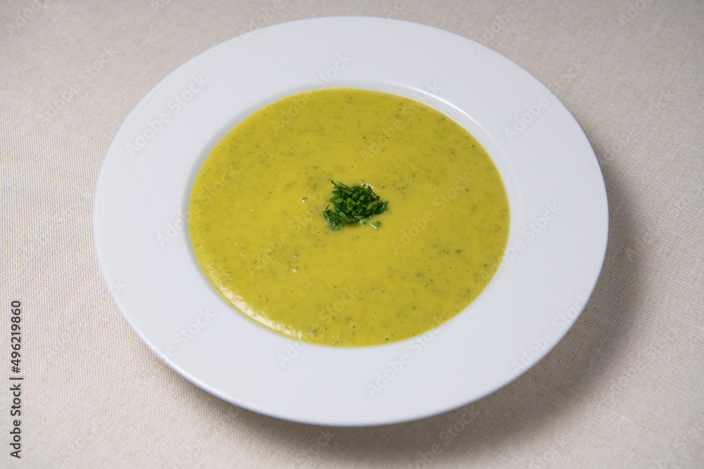 Recipe, soup, zucchini soup with Indian flavors, curcumin, curry Recipe, soup, zucchini soup with Indian flavors, curcumin, curry