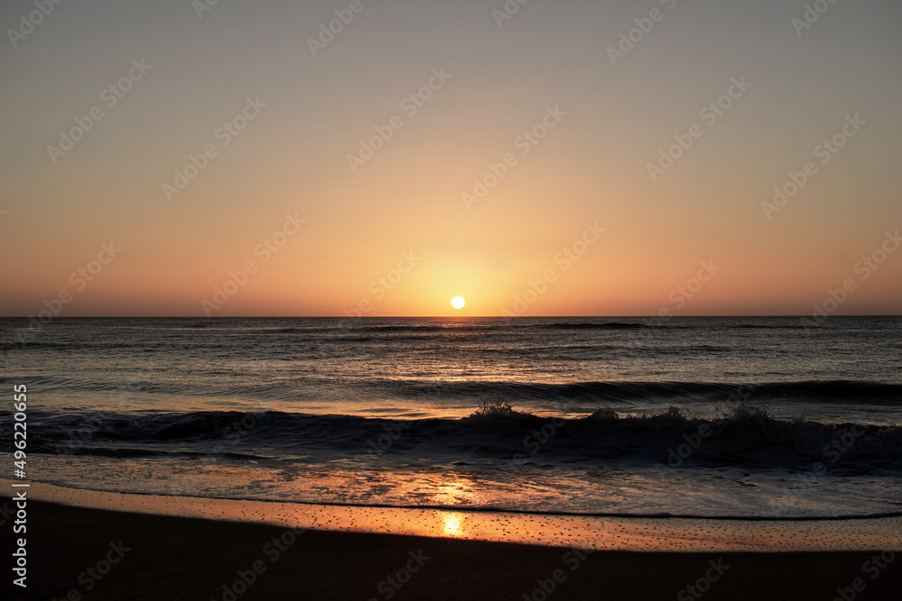 Amanecer en la playa Amanecer en la playa