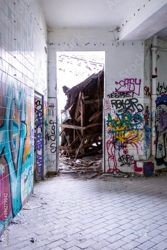 Verfallene ehemalige Kinderklinik nahe Berlin  Lostplace