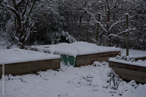 Wallpaper Mural Raised bed in snow Torontodigital.ca