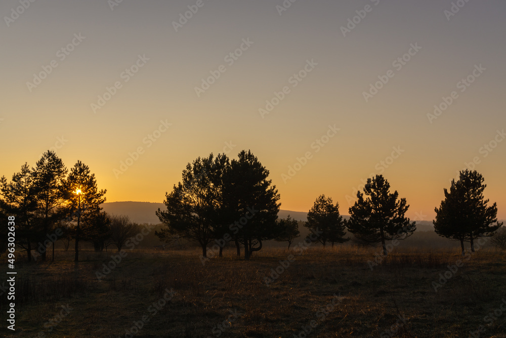 Landschaft zum Sonnenuntergang